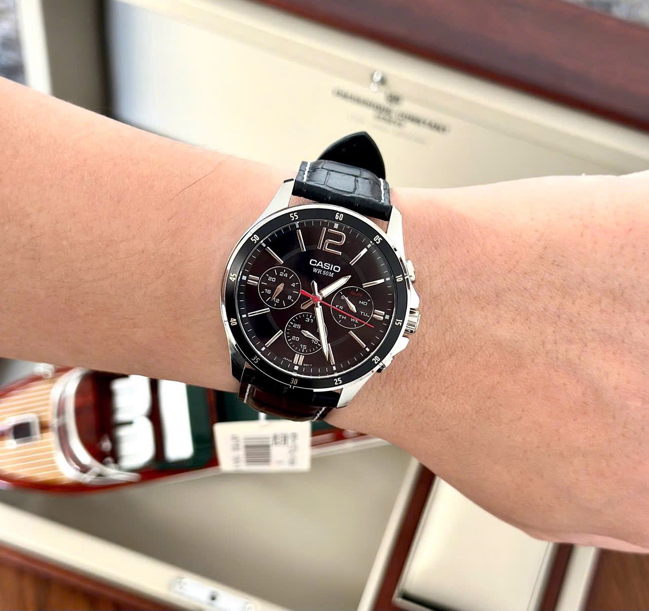 Đồng hồ Casio MTP-1374: Thiết kế đa năng và lịch lãm